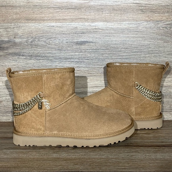 UGG Women’s Classic Mini Chains Chestnut Suede Boots - Picture 4 of 10